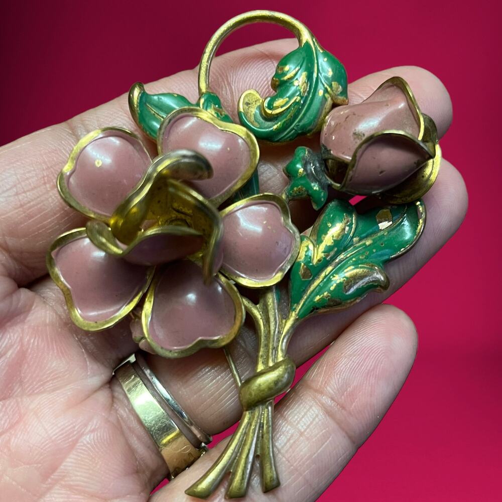 Vintage Floral Rose 3D Brooch Hand Painted Cottagecore Grannycore Roses